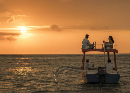 Морские прогулки на закате: магия, романтика и идеальные моменты над Красным морем