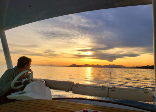 Вечерние морские прогулки – романтика и спокойствие на закате